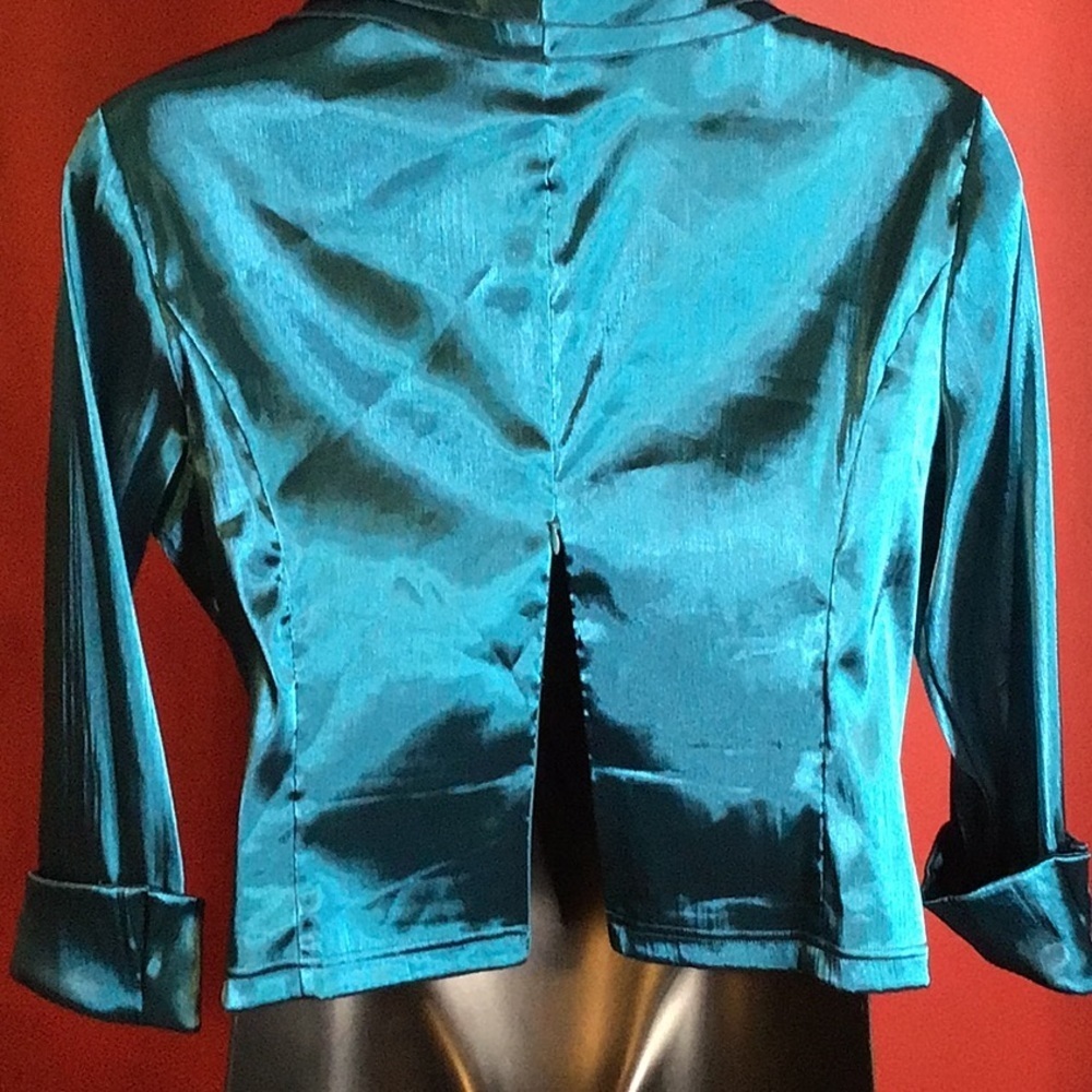 CACHET SATIN  WRAP TOP SIZE 16 - Picture 5 of 5